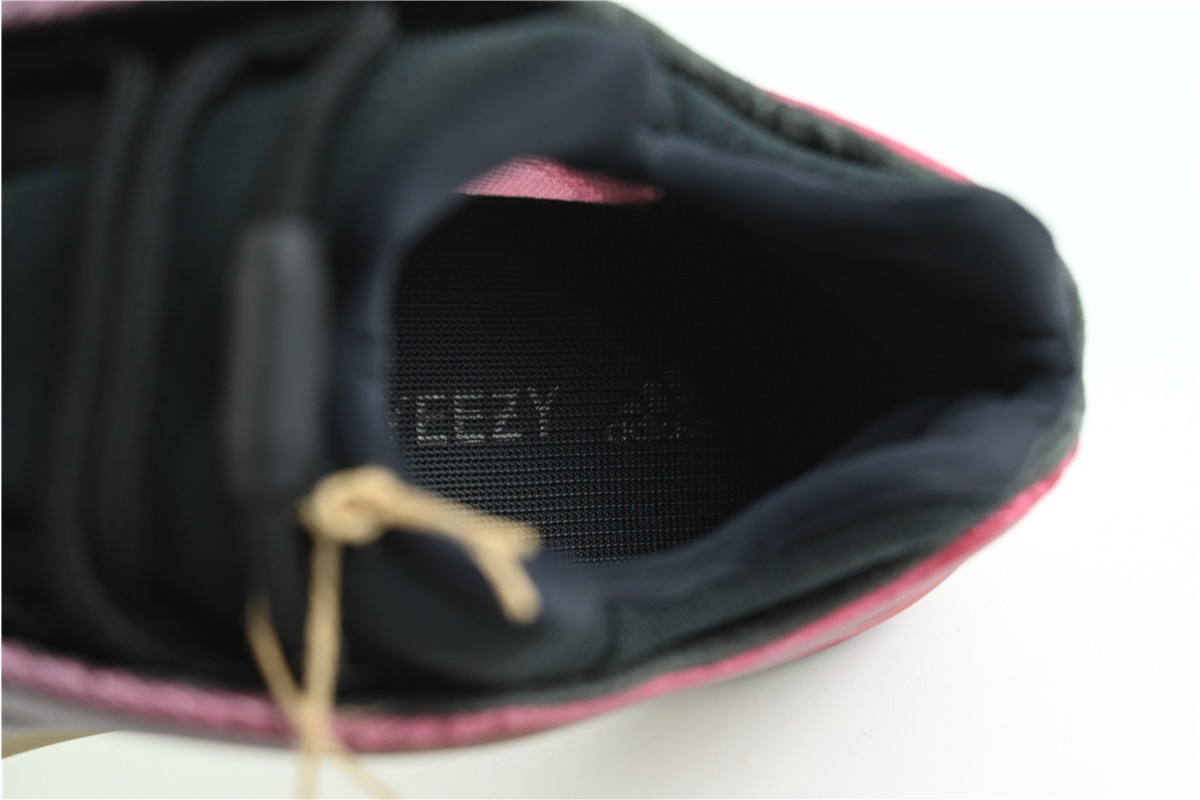 adidas Yeezy 700 V3 "Fade Carbon" GW1814